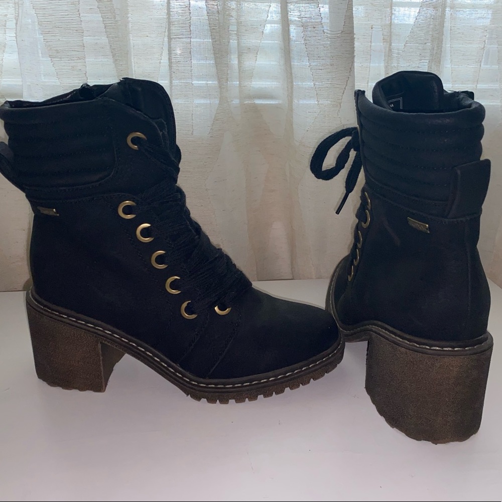 Roxy Chunky Boots 👢